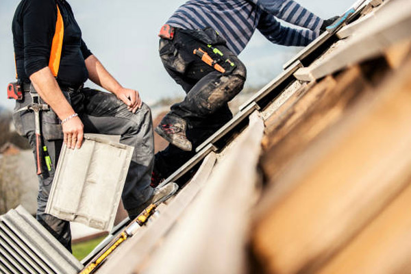 Chantier de rénovation complète de toiture à Saint-Médard-en-Jalles